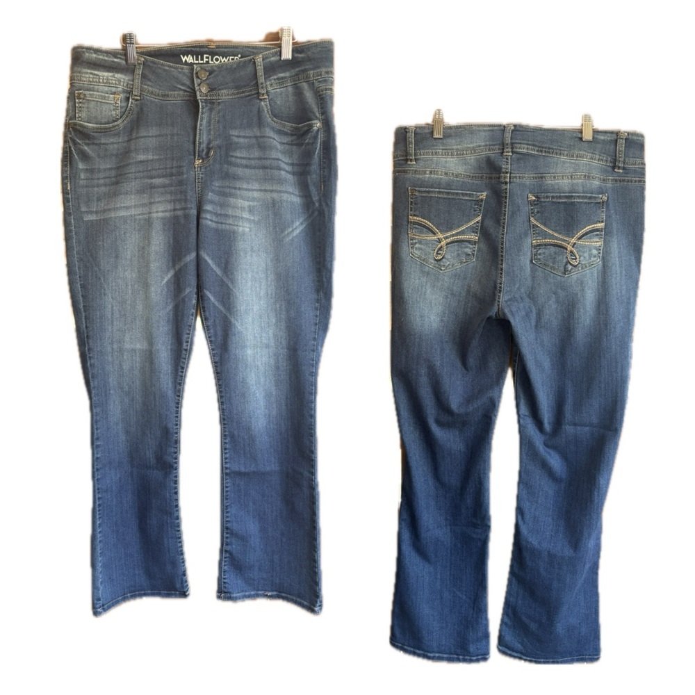 Wallflower Blue Jeans Boot cut Dark Fade Wash Ladies 36 X 29
